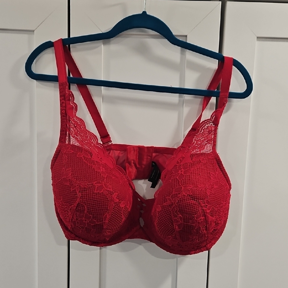 Torrid Curve Red Lace Push Up Plunge Bra Size 40DDD